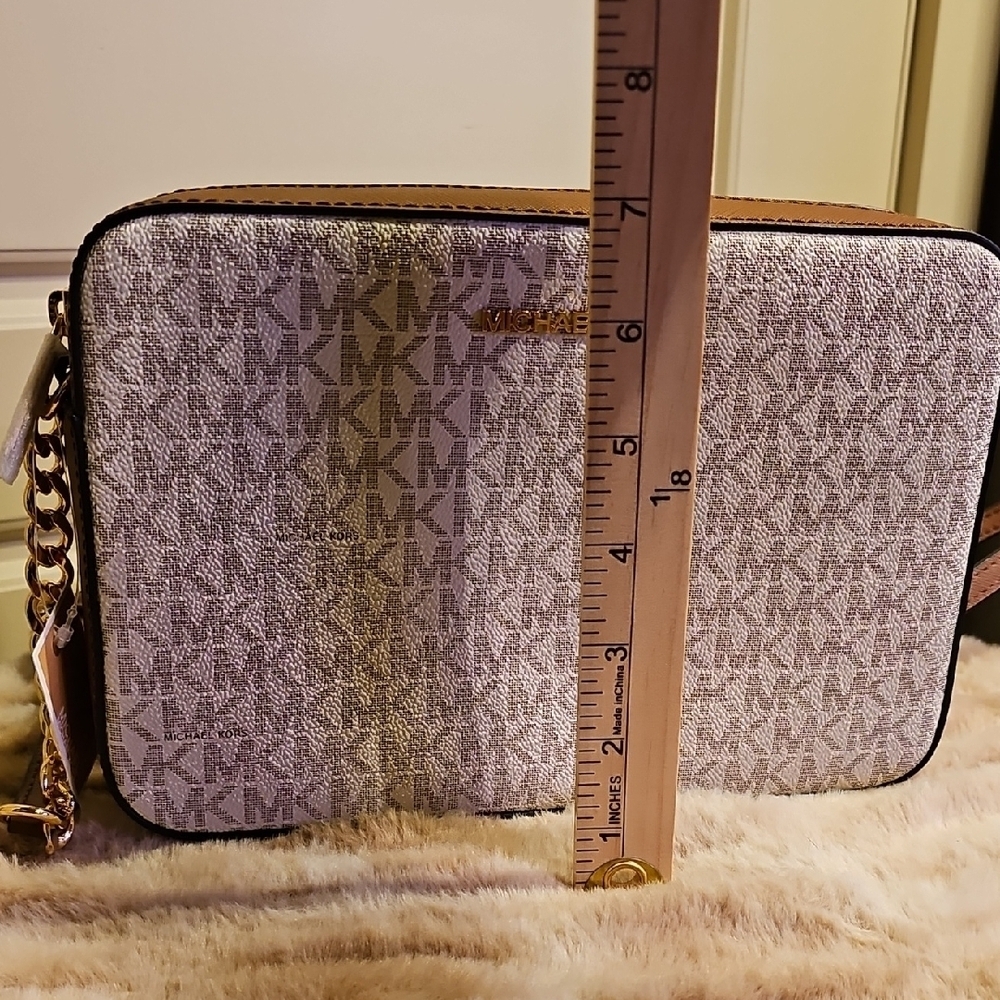 Michael Kors White and Brown MK Jetset Crossbody Bag - Picture 5 of 10